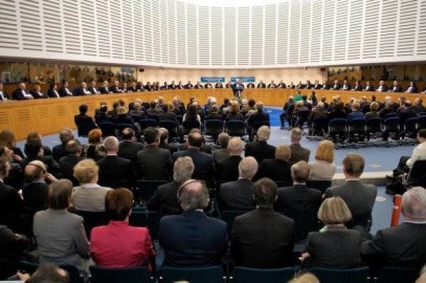 Despăgubit de CEDO fiindcă l-ar fi bătut Poliţia